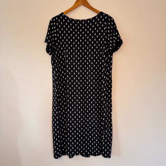 J. Jill Wearever Black and White Knee Length  Pleated Dress Size Medium - Picture 2 of 7